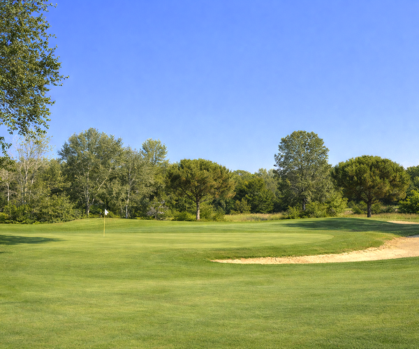 Photo of Cosmopolitan Golf & Country Club