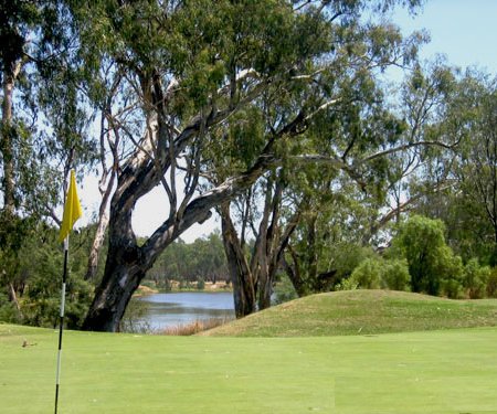 Photo of Yarrawonga Mulwala Golf Club (Murray course)