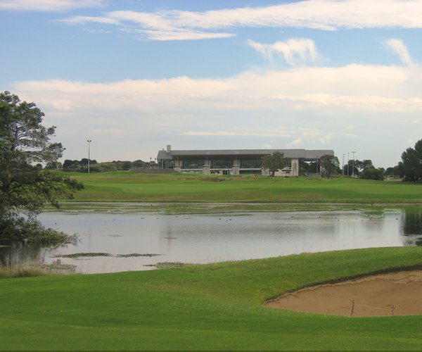 Photo of The Lakes Golf Club