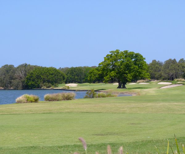 Photo of Links Hope Island