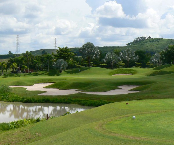 Photo of St Andrews 2000 Golf Club