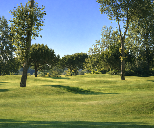 Photo of Cosmopolitan Golf & Country Club