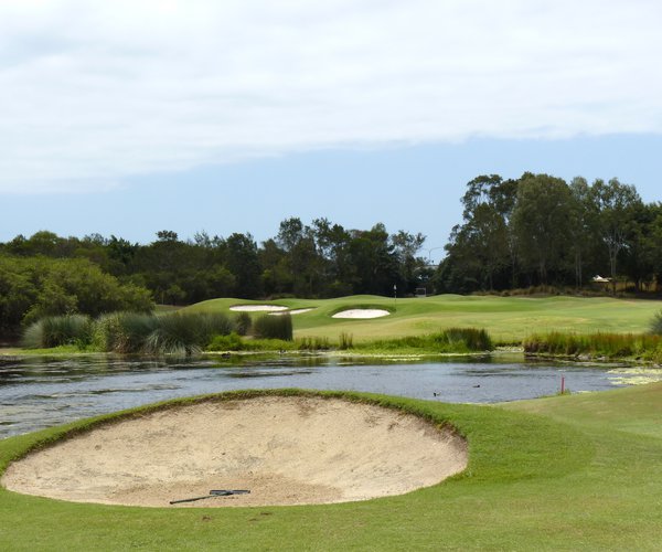 Photo of Links Hope Island