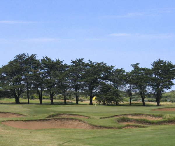 Photo of Thirteenth Beach Golf Links (Beach course)