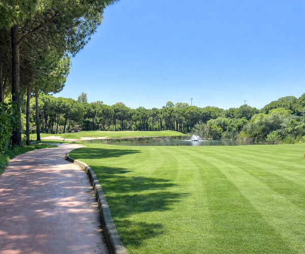 Photo of The Montgomerie Maxx Royal