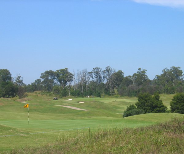 Photo of Lakeside Golf Club Camden